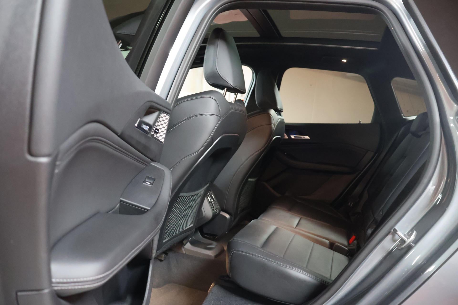 BMW 218i Active Tourer M Sport DKG-image-18