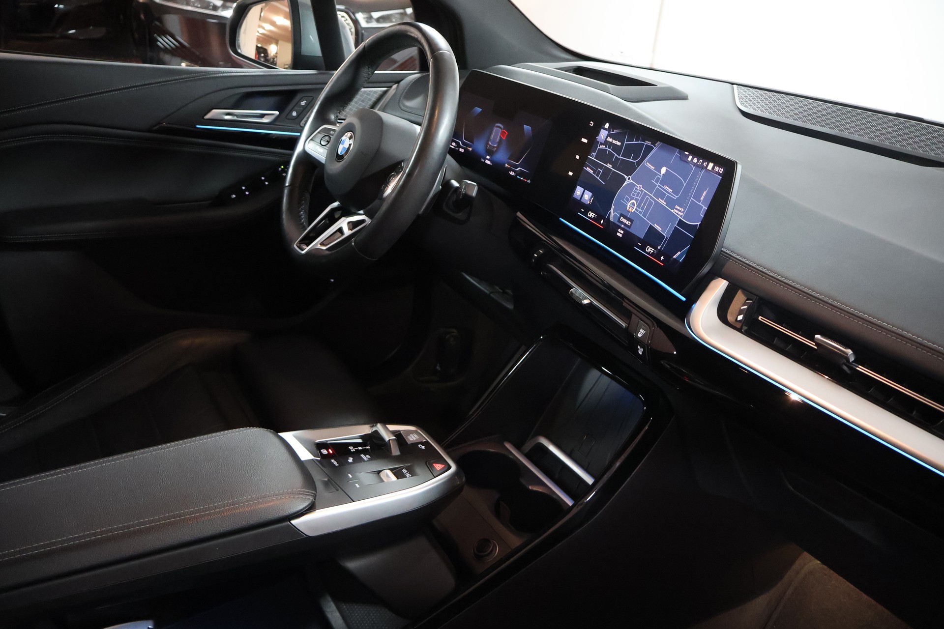 BMW 218i Active Tourer M Sport DKG-image-11