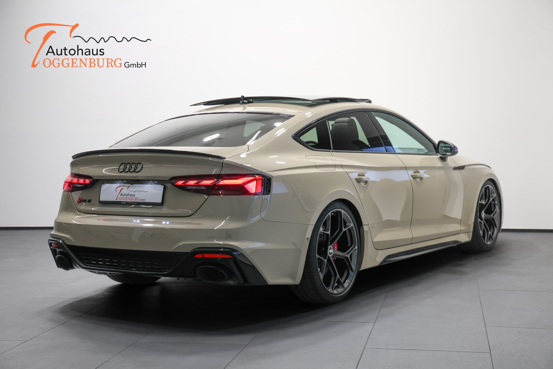 AUDI RS5 Sportback 2.9 TFSI quattro tiptronic *Facelift*Competition Paket*Individual-Lackierung Mocha Latte*-image-7