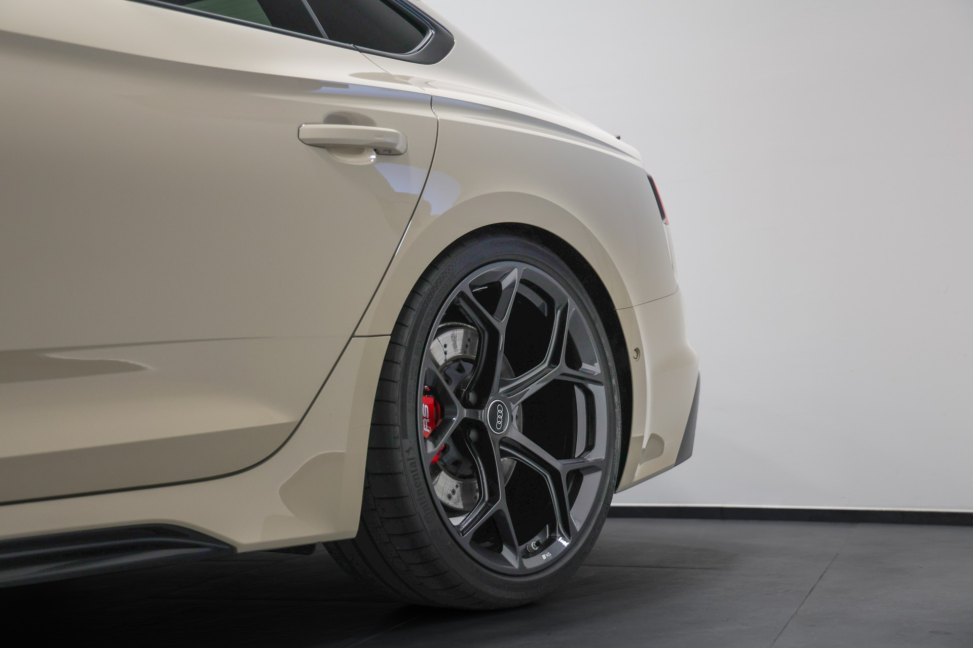 AUDI RS5 Sportback 2.9 TFSI quattro tiptronic *Facelift*Competition Paket*Individual-Lackierung Mocha Latte*-image-9