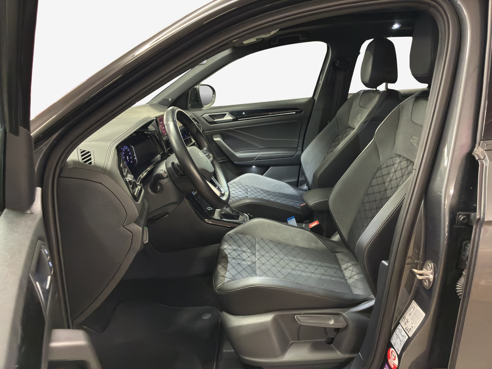 VW T-Roc 1.5 TSI EVO R-Line DSG-image-7