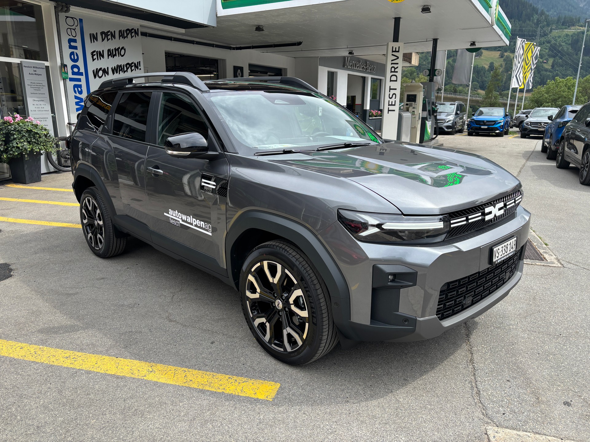 DACIA Bigster 150 Journey 4x4 Automat-image-1