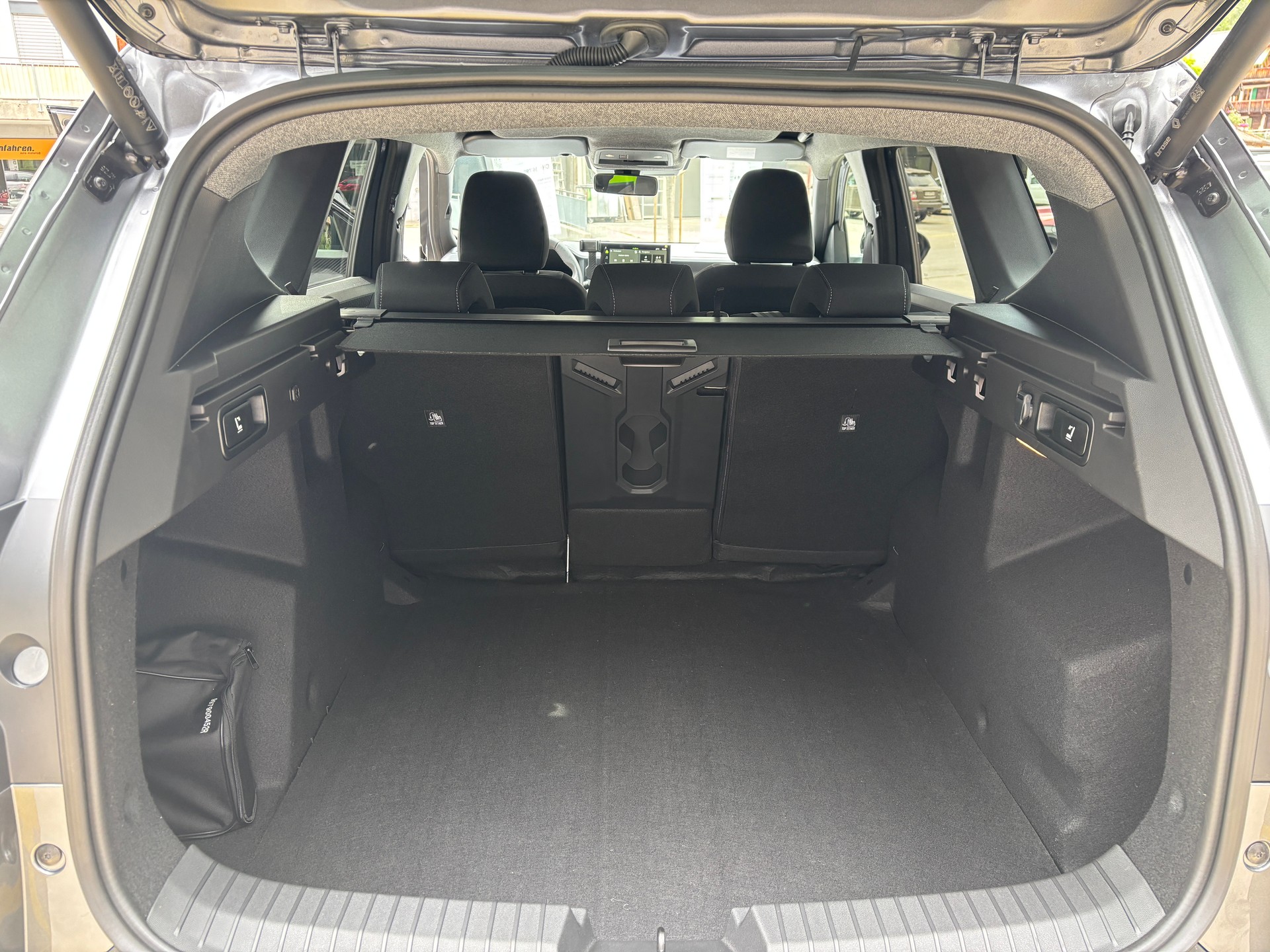 DACIA Bigster 150 Journey 4x4 Automat-image-12