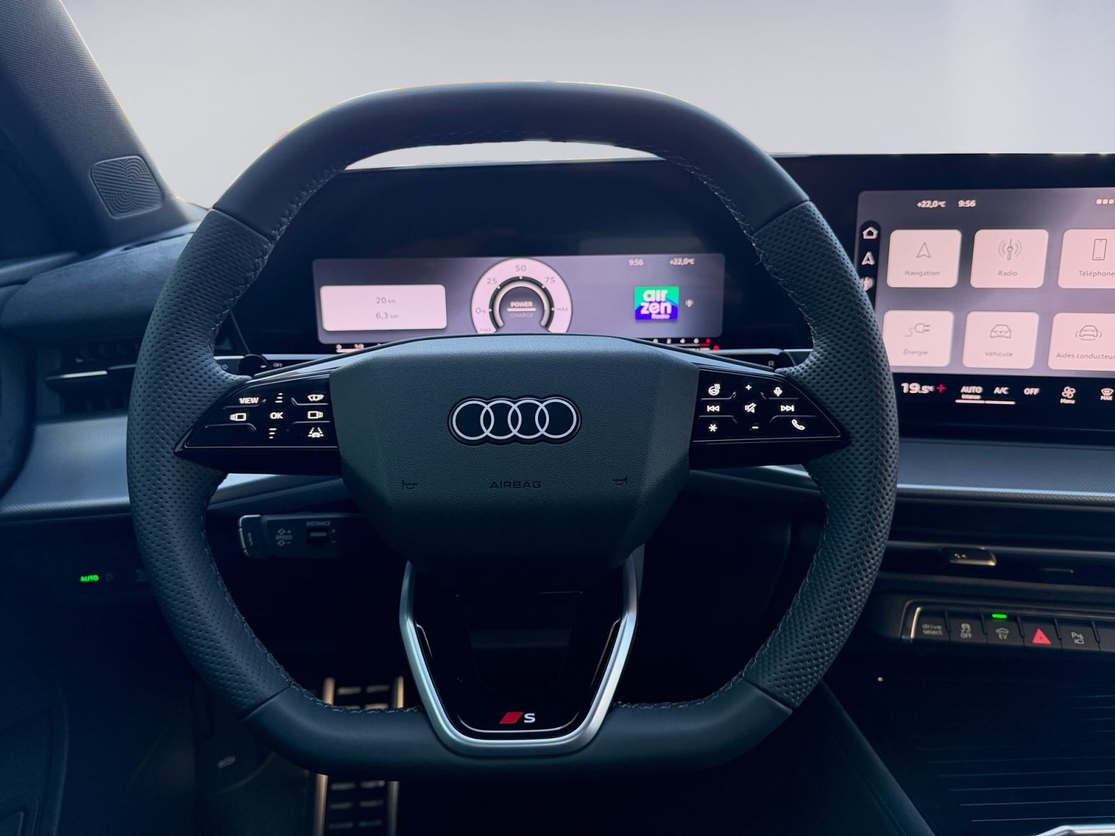AUDI Q3 Sportback e-hybrid 200 kW S tronig-image-9