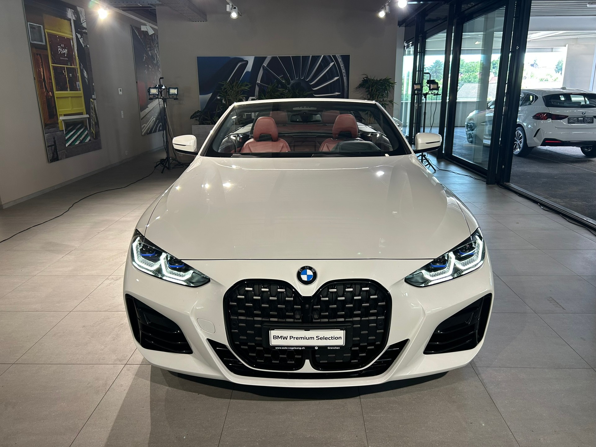 BMW M440i xDrive 48V Cabriolet Steptronic-image-3