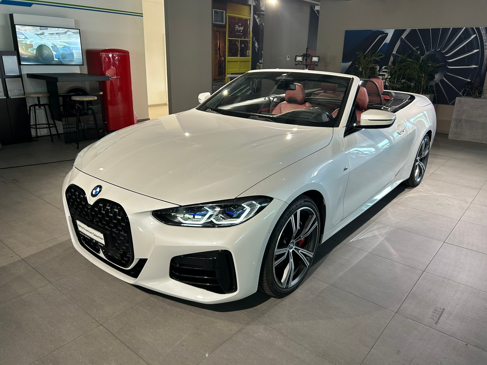 BMW M440i xDrive 48V Cabriolet Steptronic-image-2