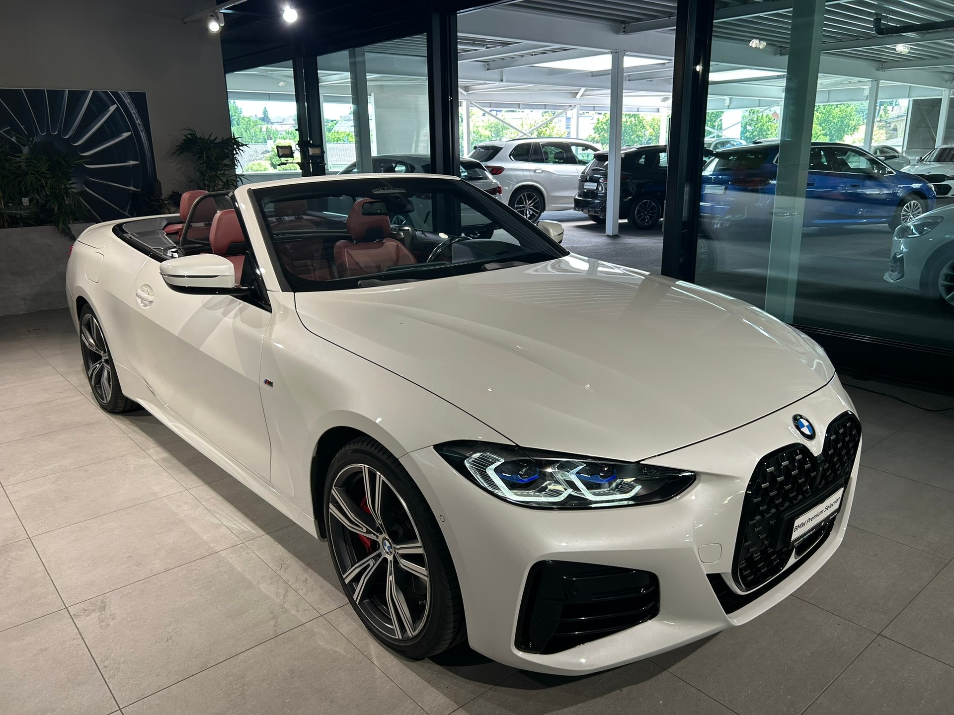 BMW M440i xDrive 48V Cabriolet Steptronic-image-1