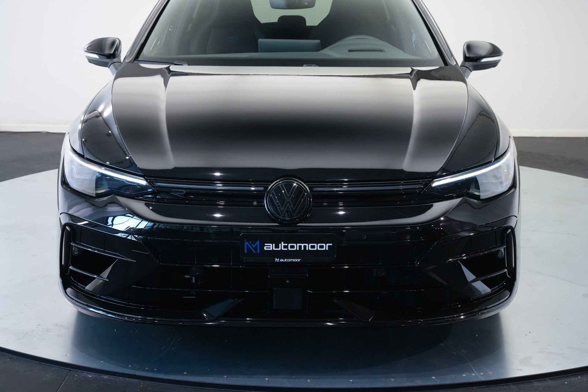 VW Golf 2.0 TSI R DSG 4 Motion *CH-Fahrzeug* *Werksgarantie* *Leder*-image-47