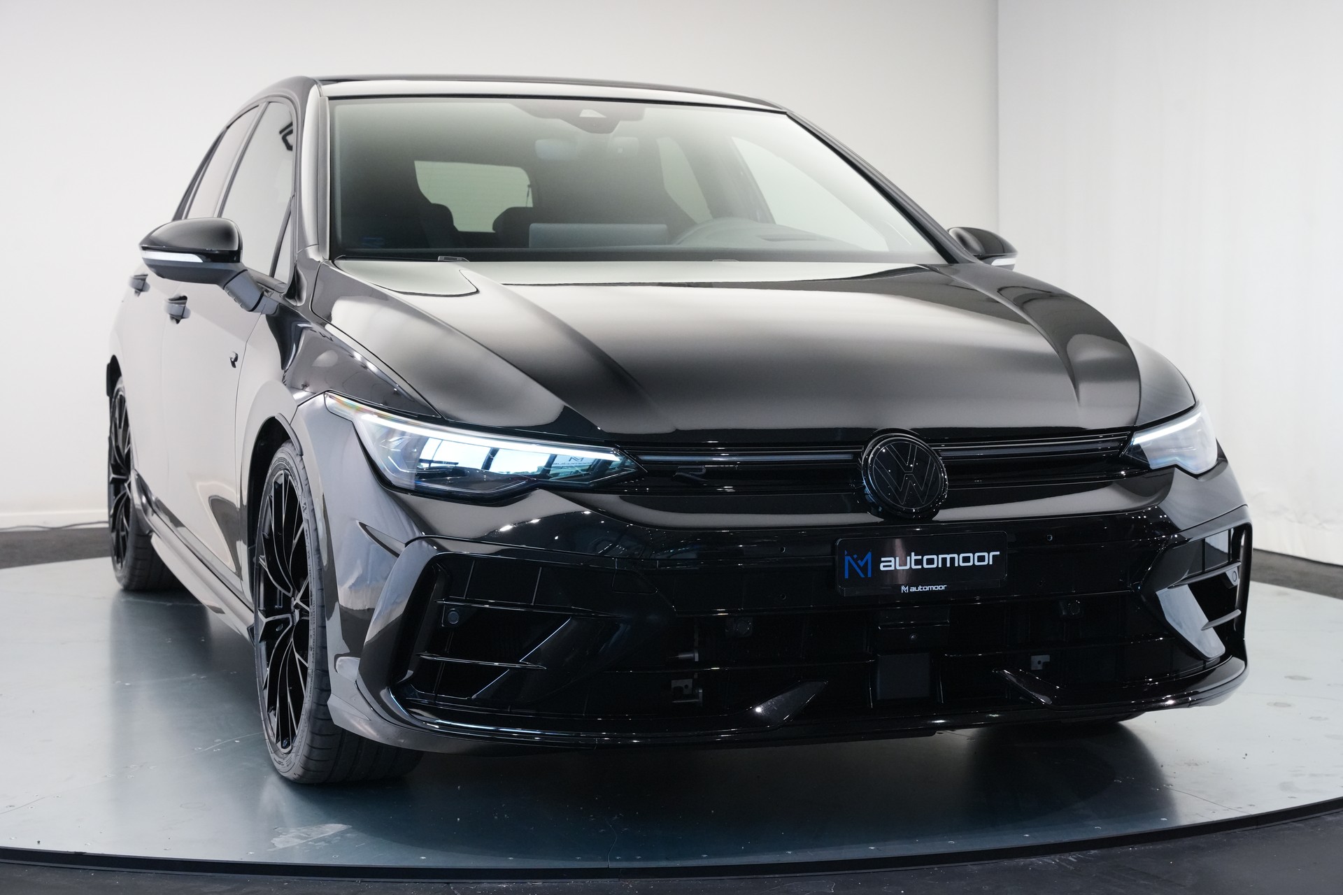 VW Golf 2.0 TSI R DSG 4 Motion *CH-Fahrzeug* *Werksgarantie* *Leder*-image-45