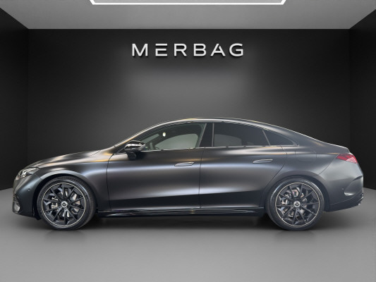 MERCEDES-BENZ CLA 220 8G-DCT 4Matic-image-2