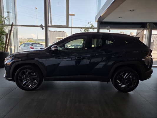 HYUNDAI Tucson 1.6 HEV OrBlLi 4WD-image-1