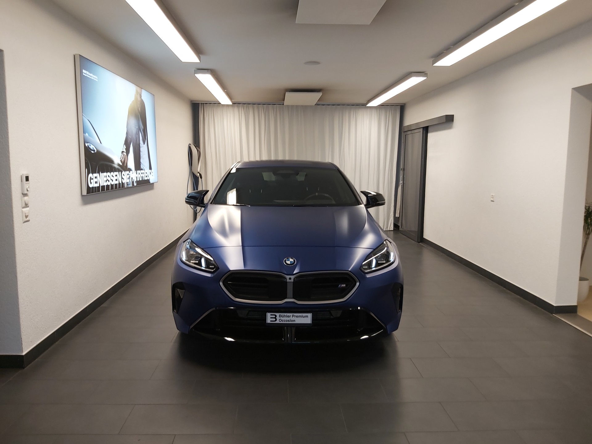 BMW M235 xDrive Gran Coupé-image-1