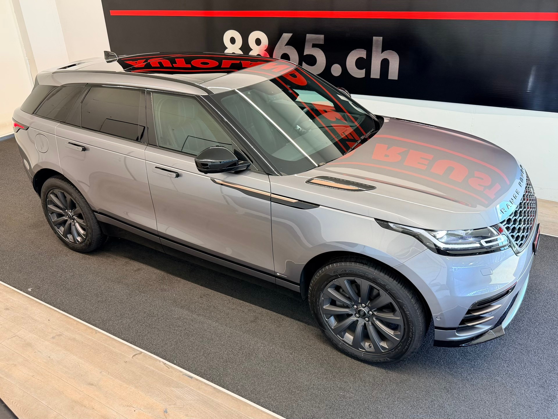 LAND ROVER Range Rover Velar R-Dynamic P 300 SE Automatic-image-4