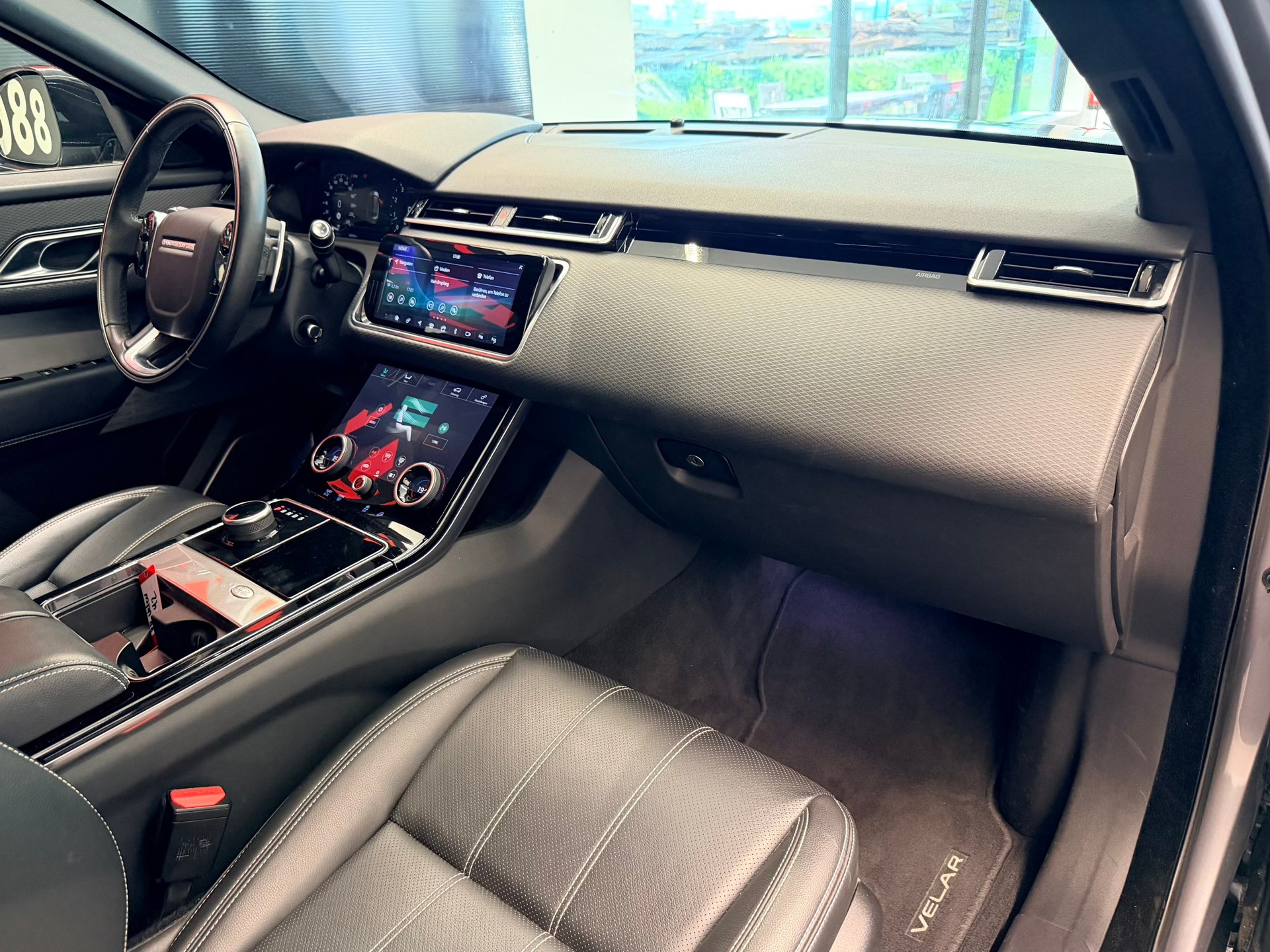 LAND ROVER Range Rover Velar R-Dynamic P 300 SE Automatic-image-20