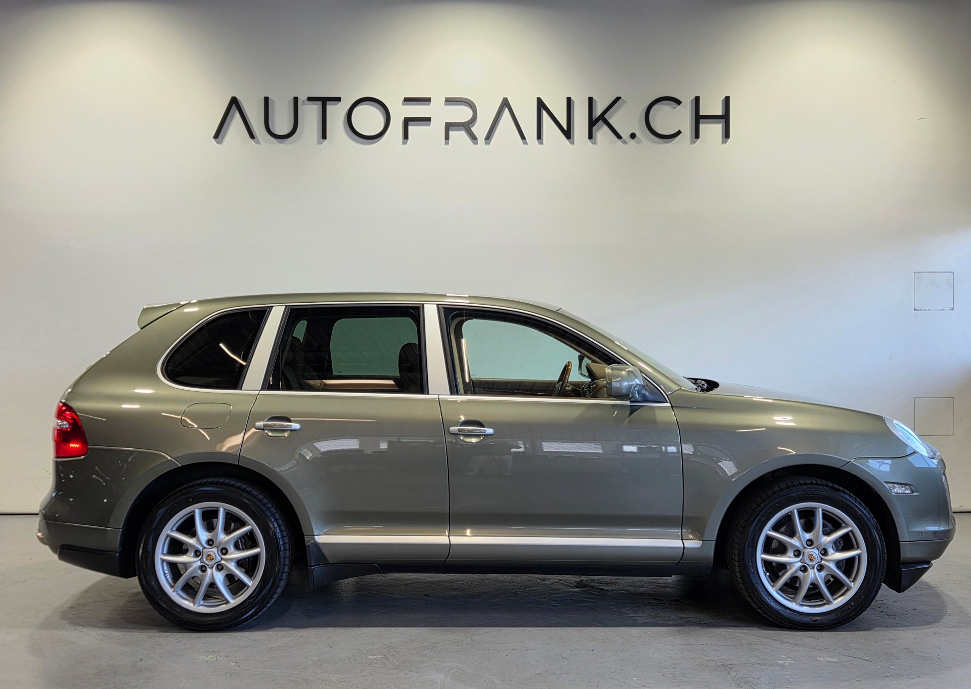 PORSCHE Cayenne Diesel-image-1