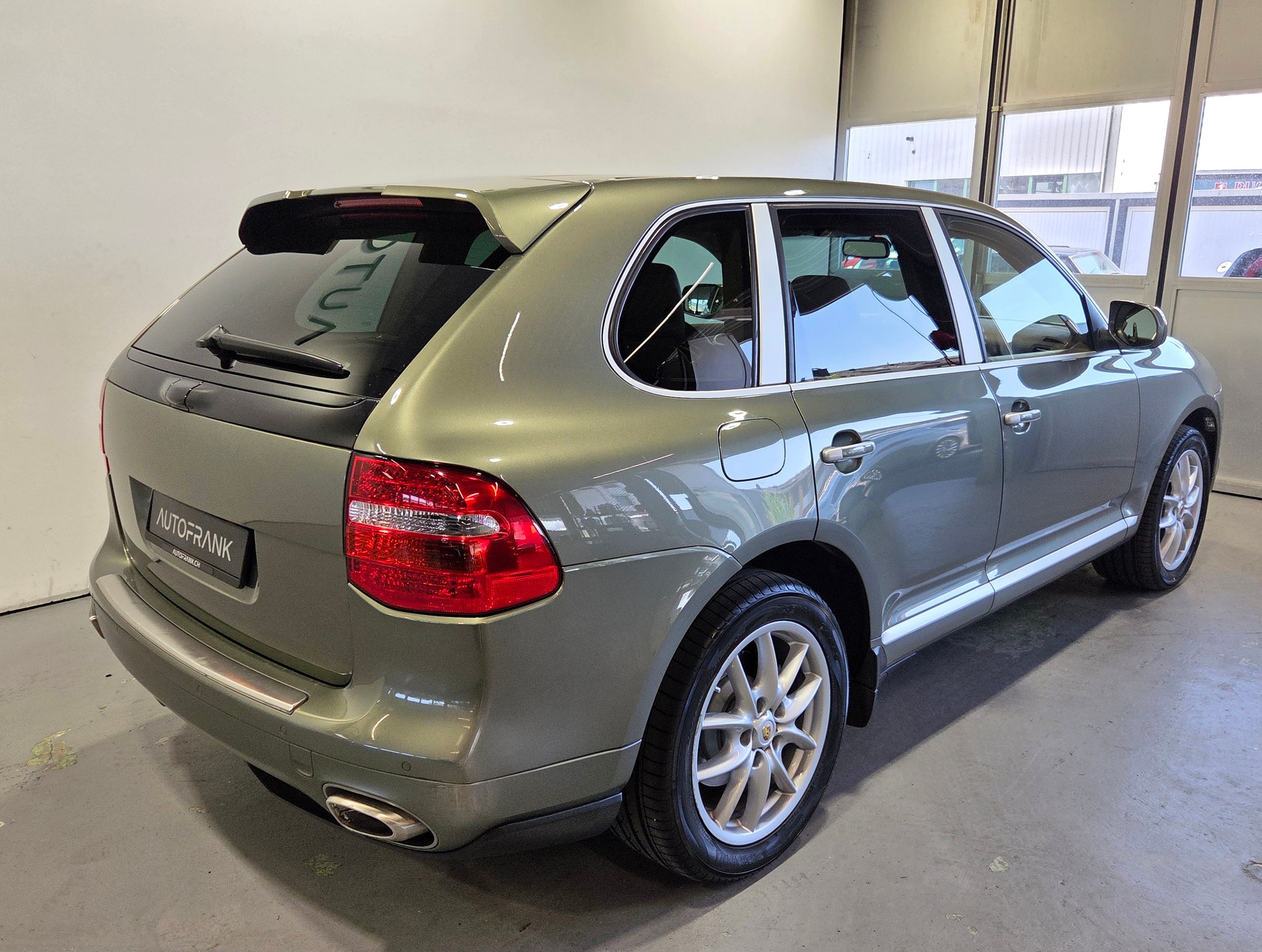 PORSCHE Cayenne Diesel-image-8
