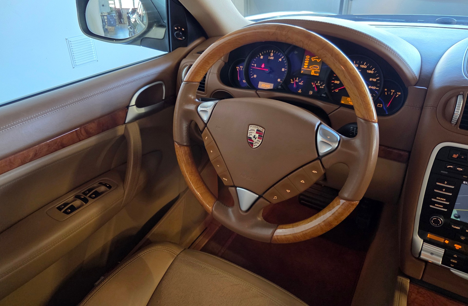 PORSCHE Cayenne Diesel-image-14