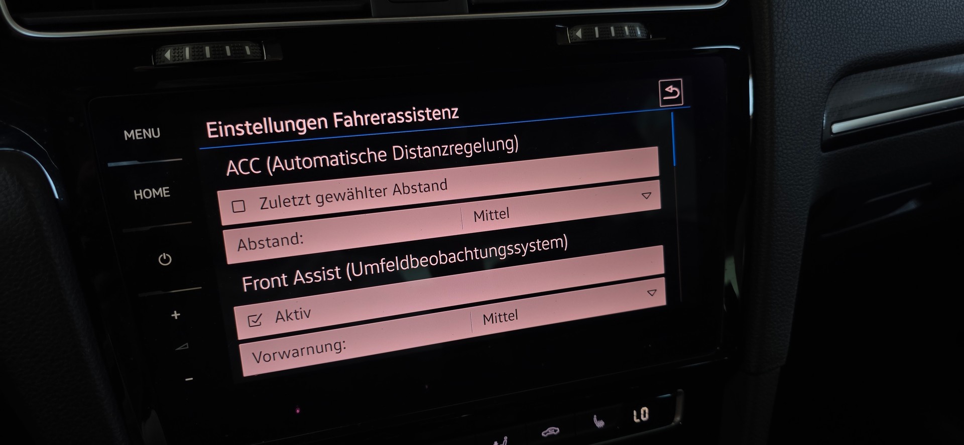 VW Golf 2.0 TSI R 4Motion DSG *MILLTEK*ACC&LaneAssist*CarPlay/AndroidAuto*CH-FAHRZEUG*-image-21