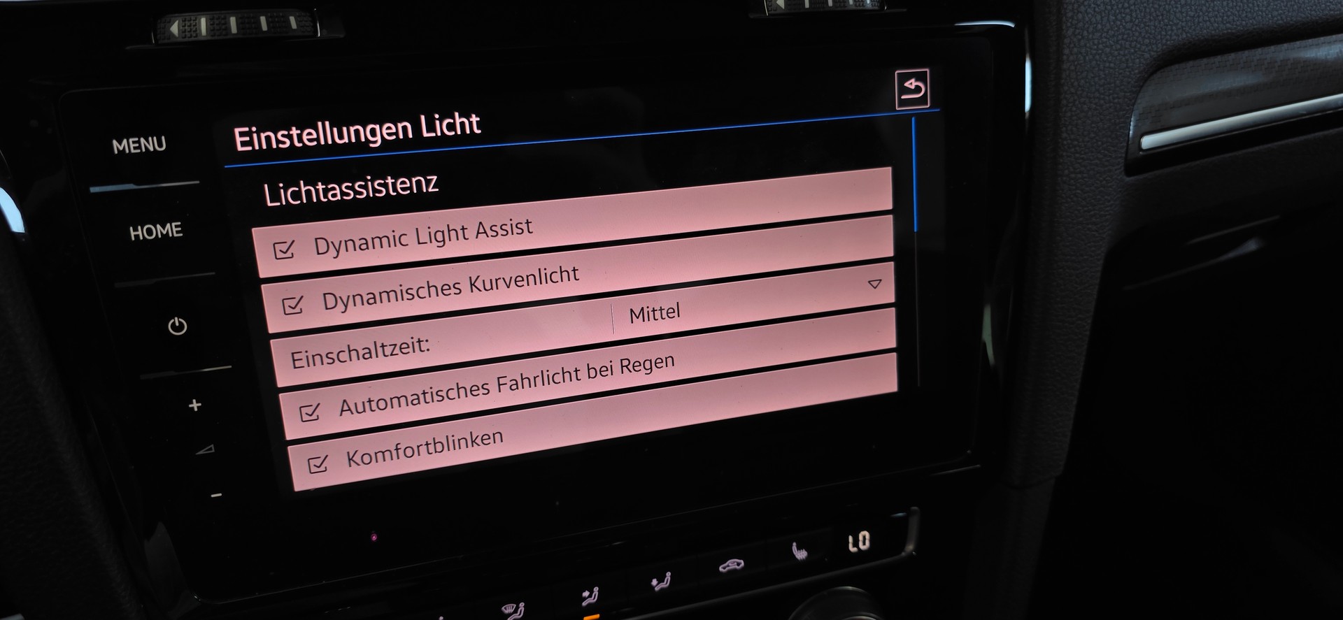 VW Golf 2.0 TSI R 4Motion DSG *MILLTEK*ACC&LaneAssist*CarPlay/AndroidAuto*CH-FAHRZEUG*-image-19