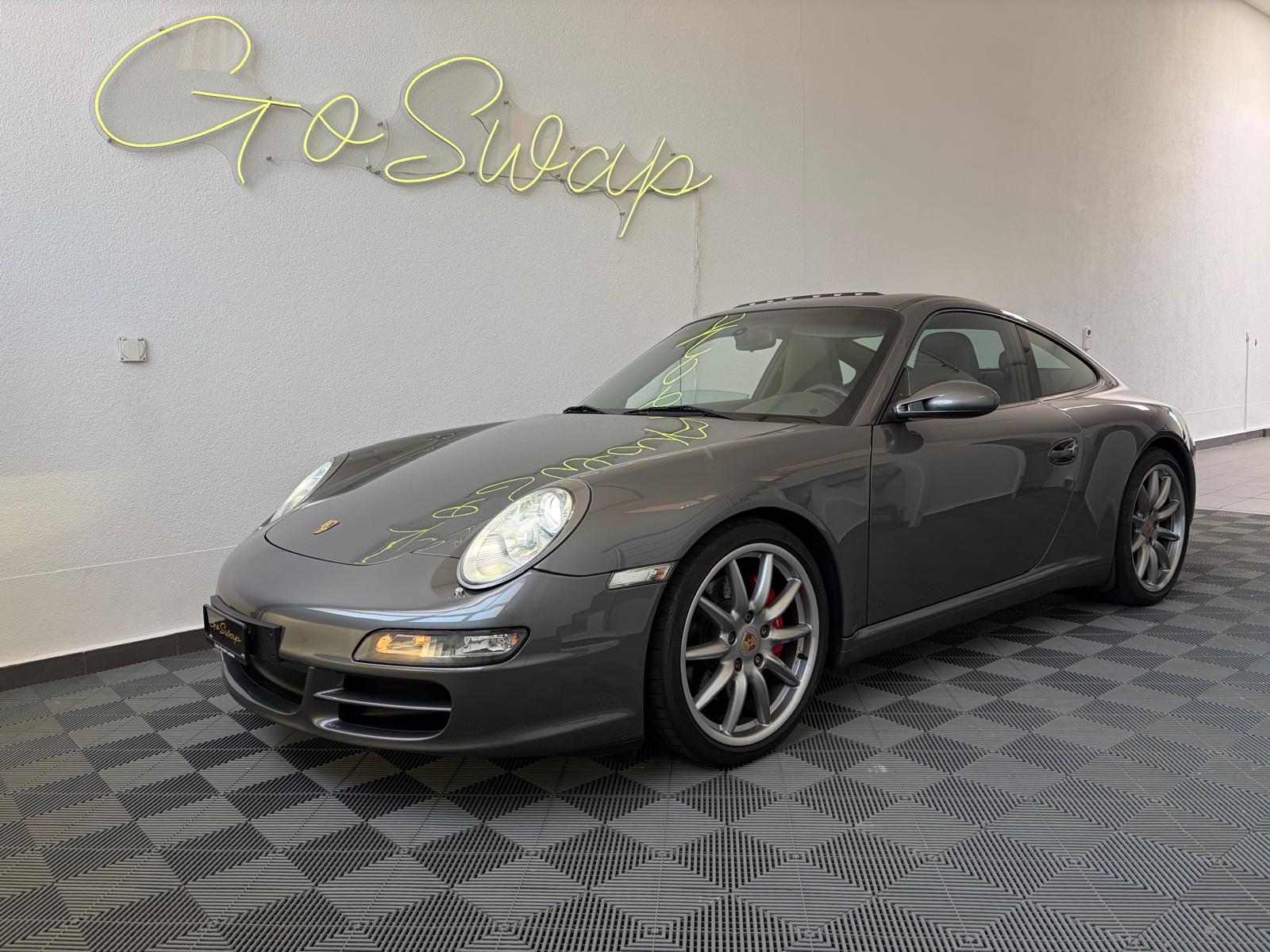 PORSCHE 911 Carrera S-image-0