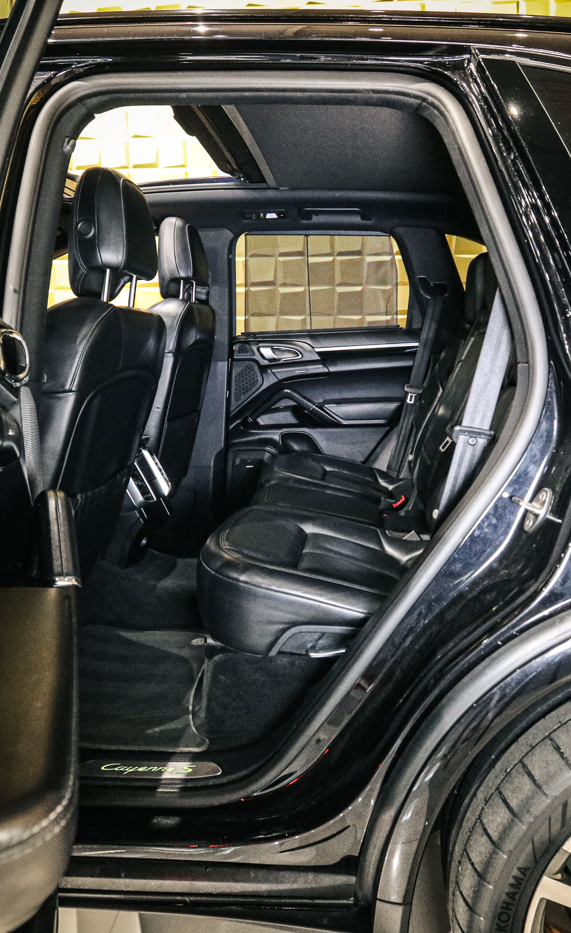 PORSCHE Cayenne S E-Hybrid-image-11