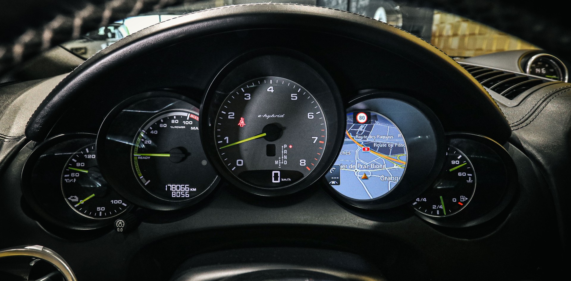 PORSCHE Cayenne S E-Hybrid-image-14