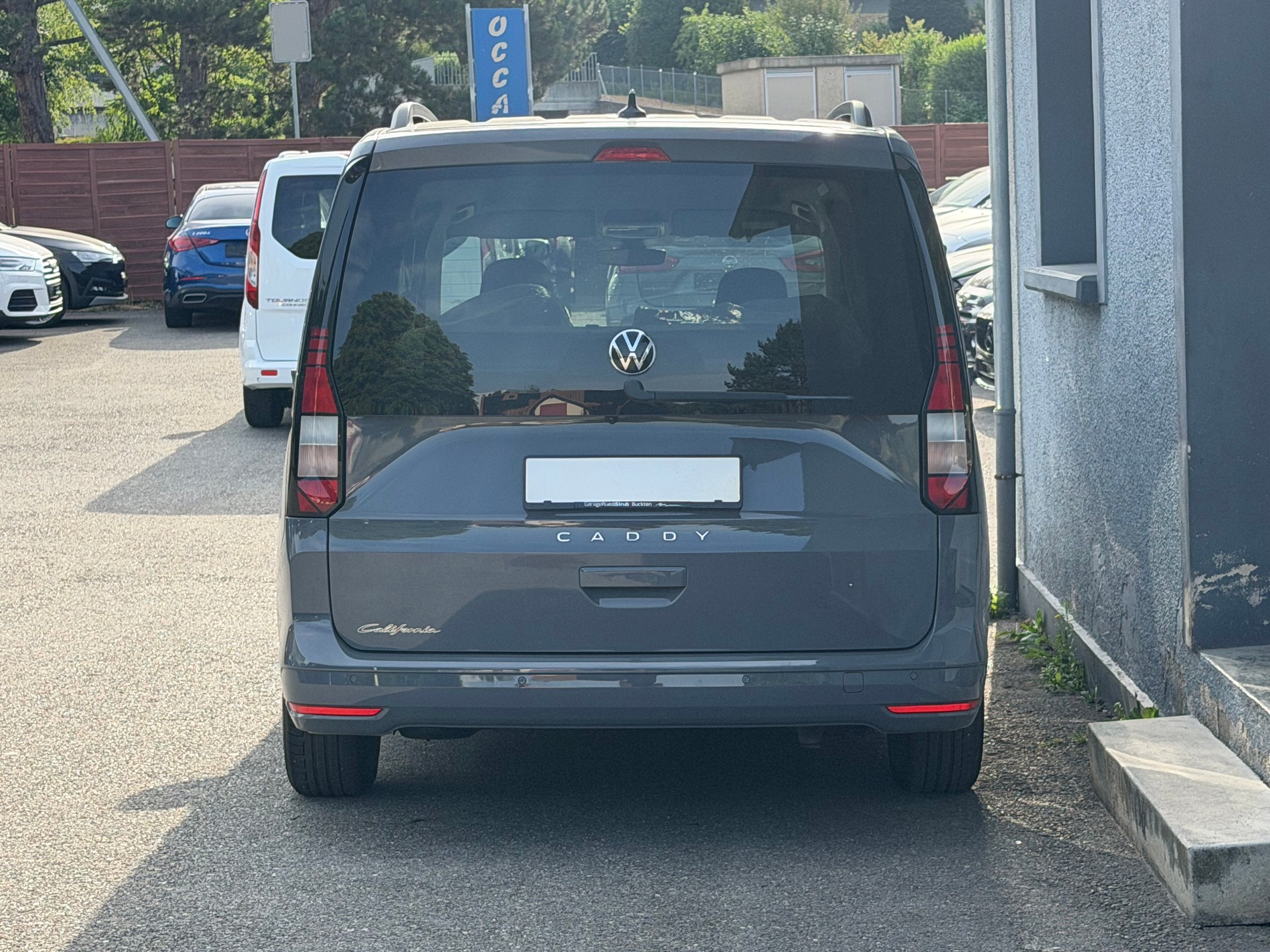 VW Caddy Maxi 2.0 TDI California DSG-image-4