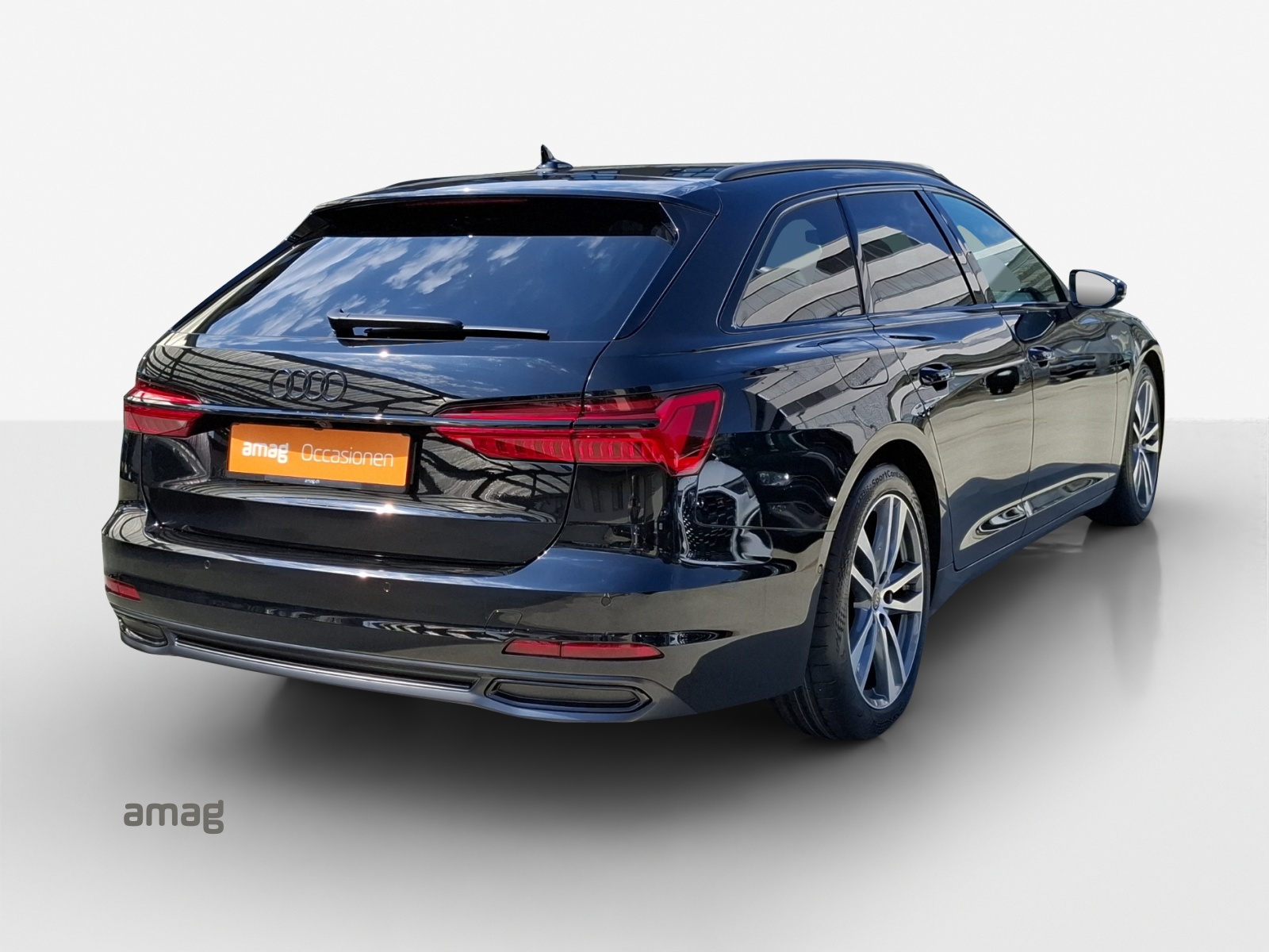AUDI A6 Avant 40 TDI Sport Attraction quattro S-tronic-image-4