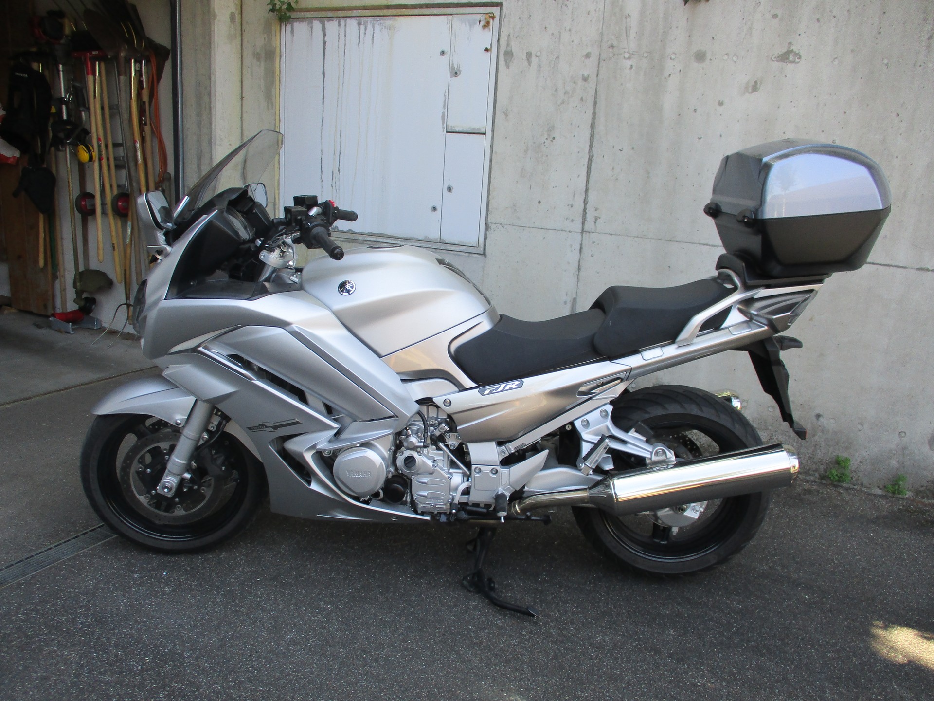YAMAHA FJR 1300 AE ABS-image-1