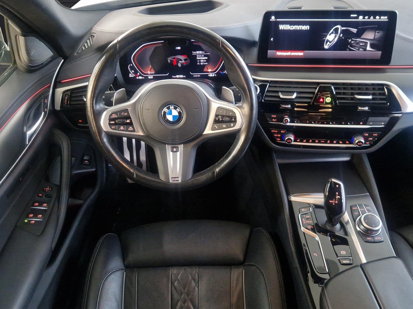 BMW 530d xDrive SAG Touring-image-17