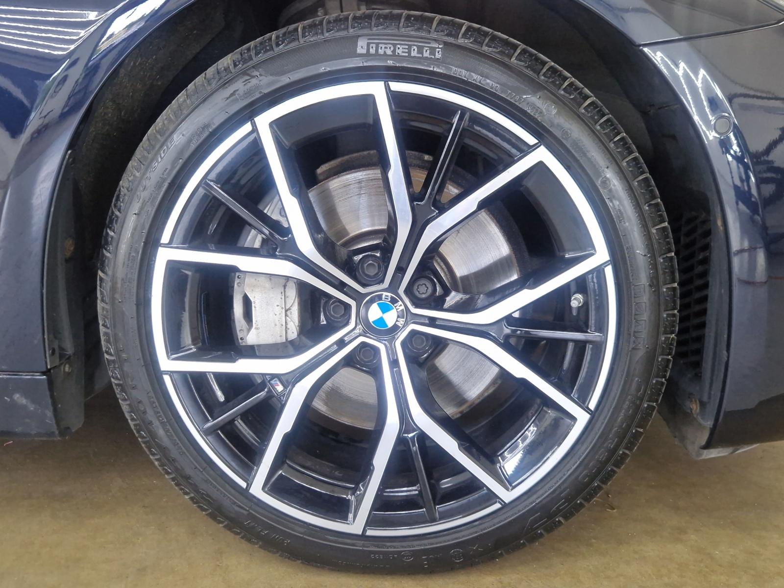 BMW 530d xDrive SAG Touring-image-23