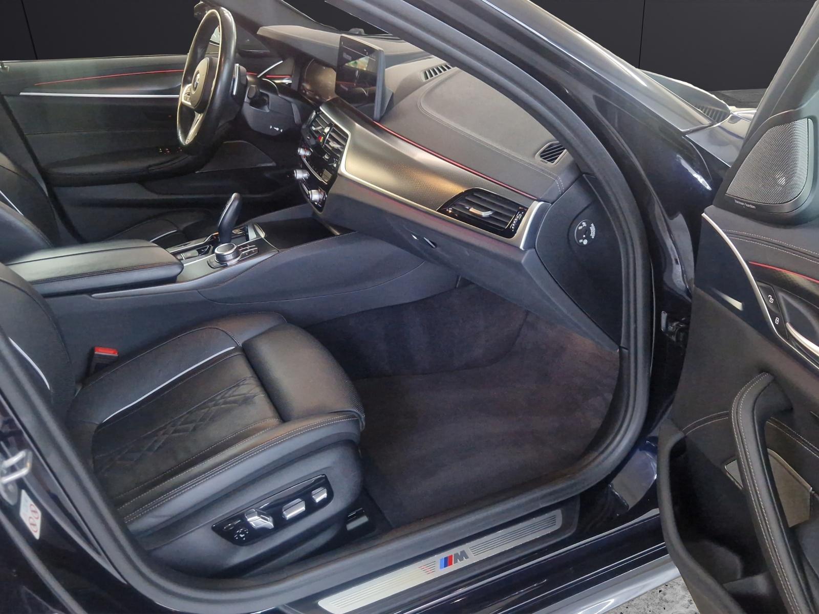 BMW 530d xDrive SAG Touring-image-14