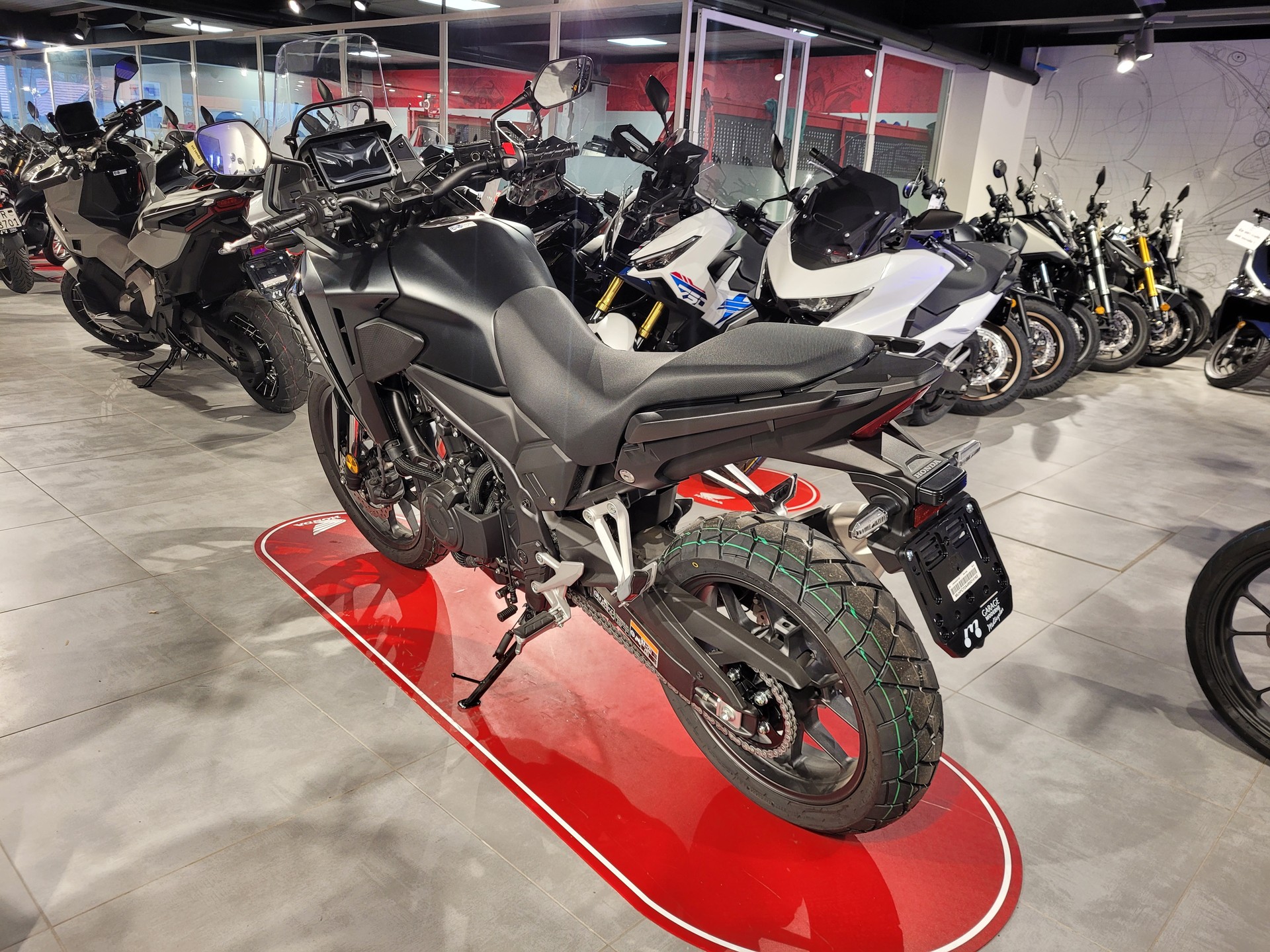 HONDA CB 500 X-showroom-element-3