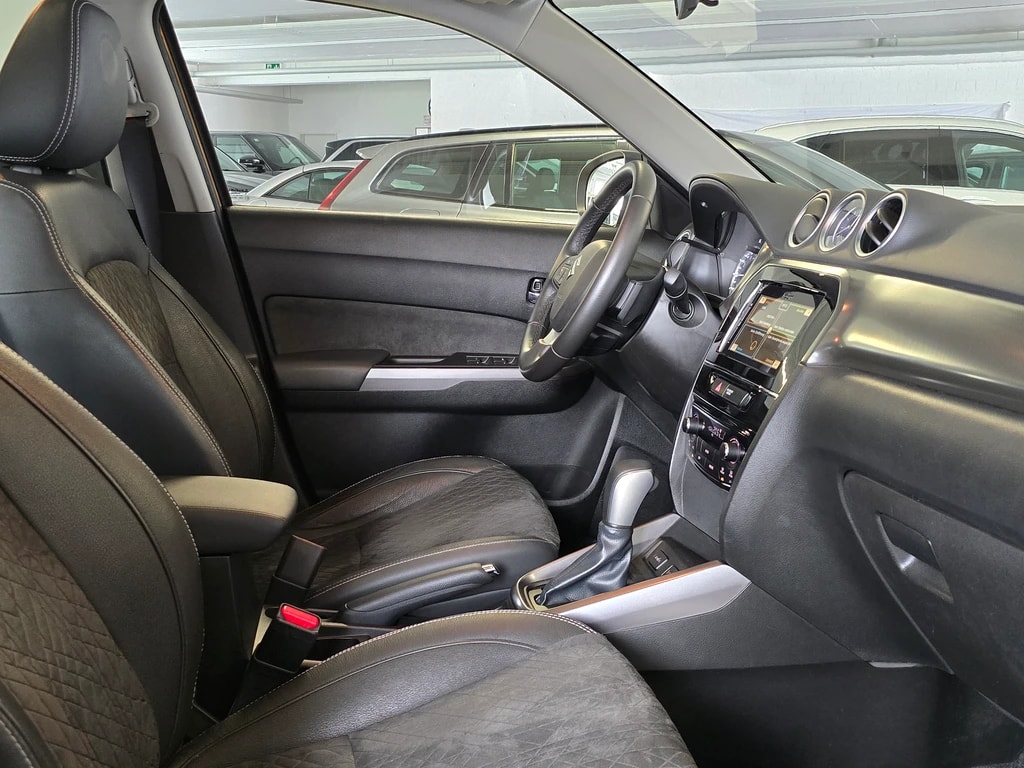 SUZUKI Vitara 1.4 Boosterjet Compact Top Automatic-image-9
