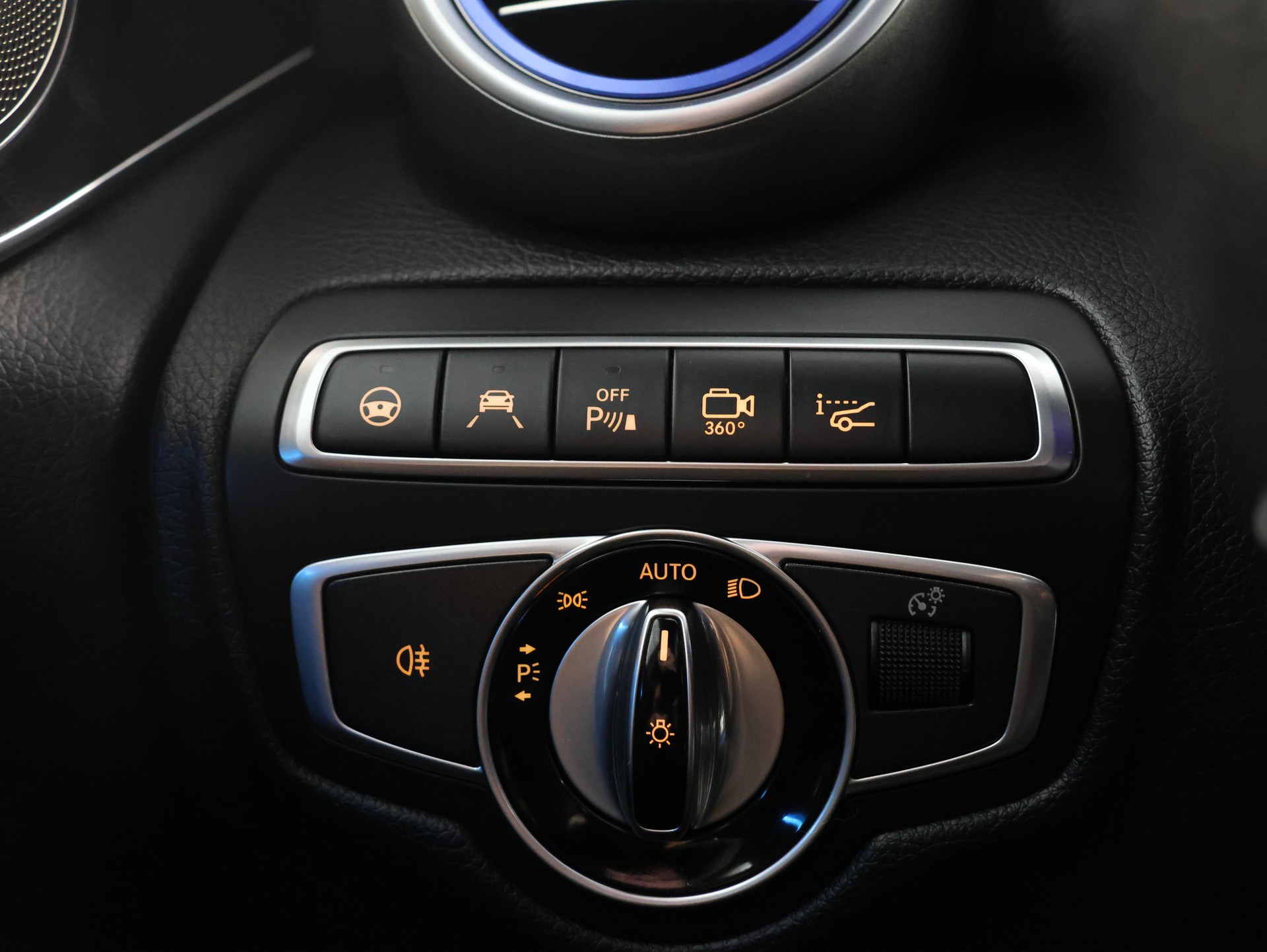 MERCEDES-BENZ GLC 250 d AMG Line 4Matic 9G-Tronic *Burmester* *360 Kamera* *Anhängerkupplung*-image-21