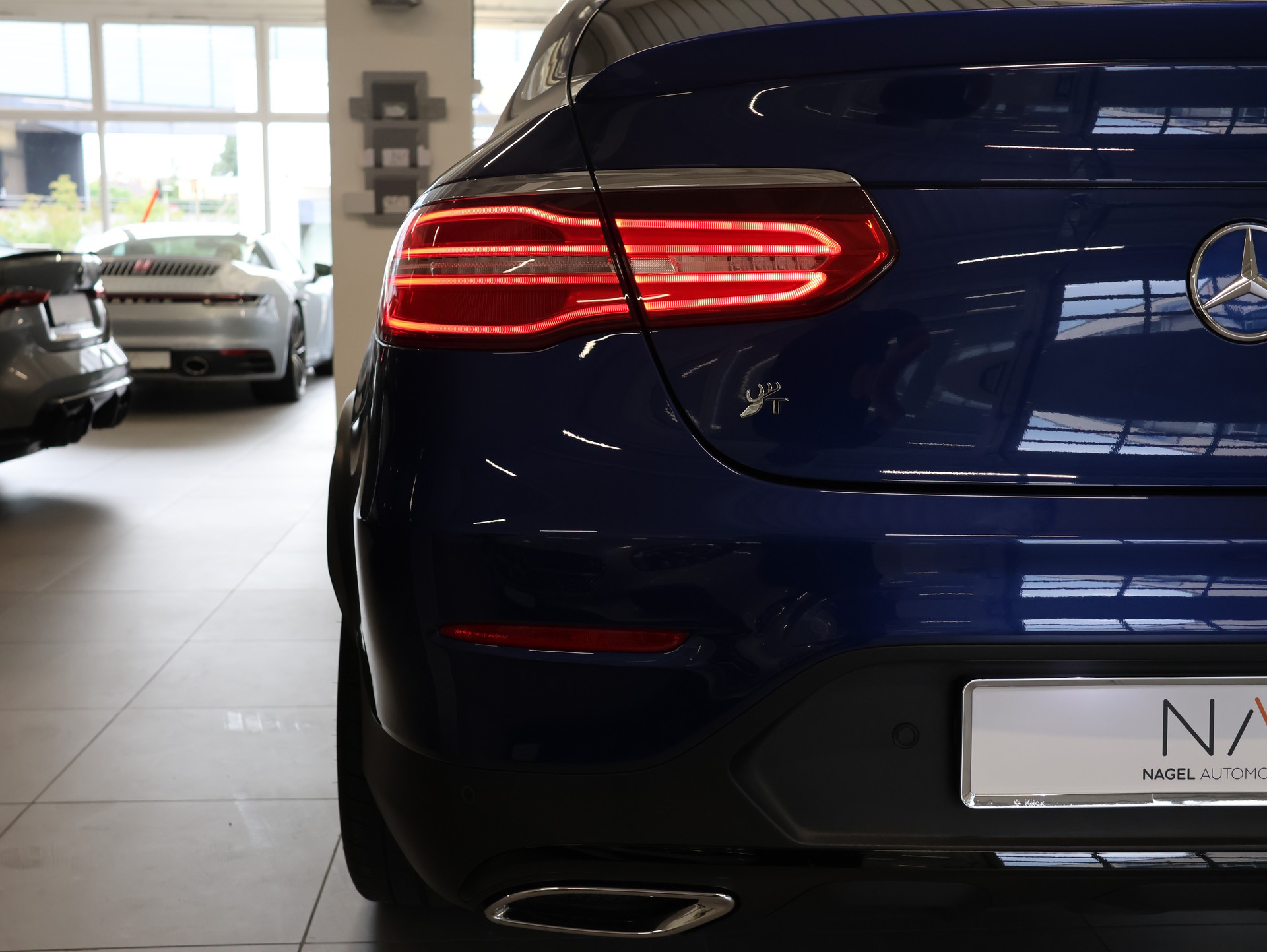 MERCEDES-BENZ GLC 250 d AMG Line 4Matic 9G-Tronic *Burmester* *360 Kamera* *Anhängerkupplung*-image-25