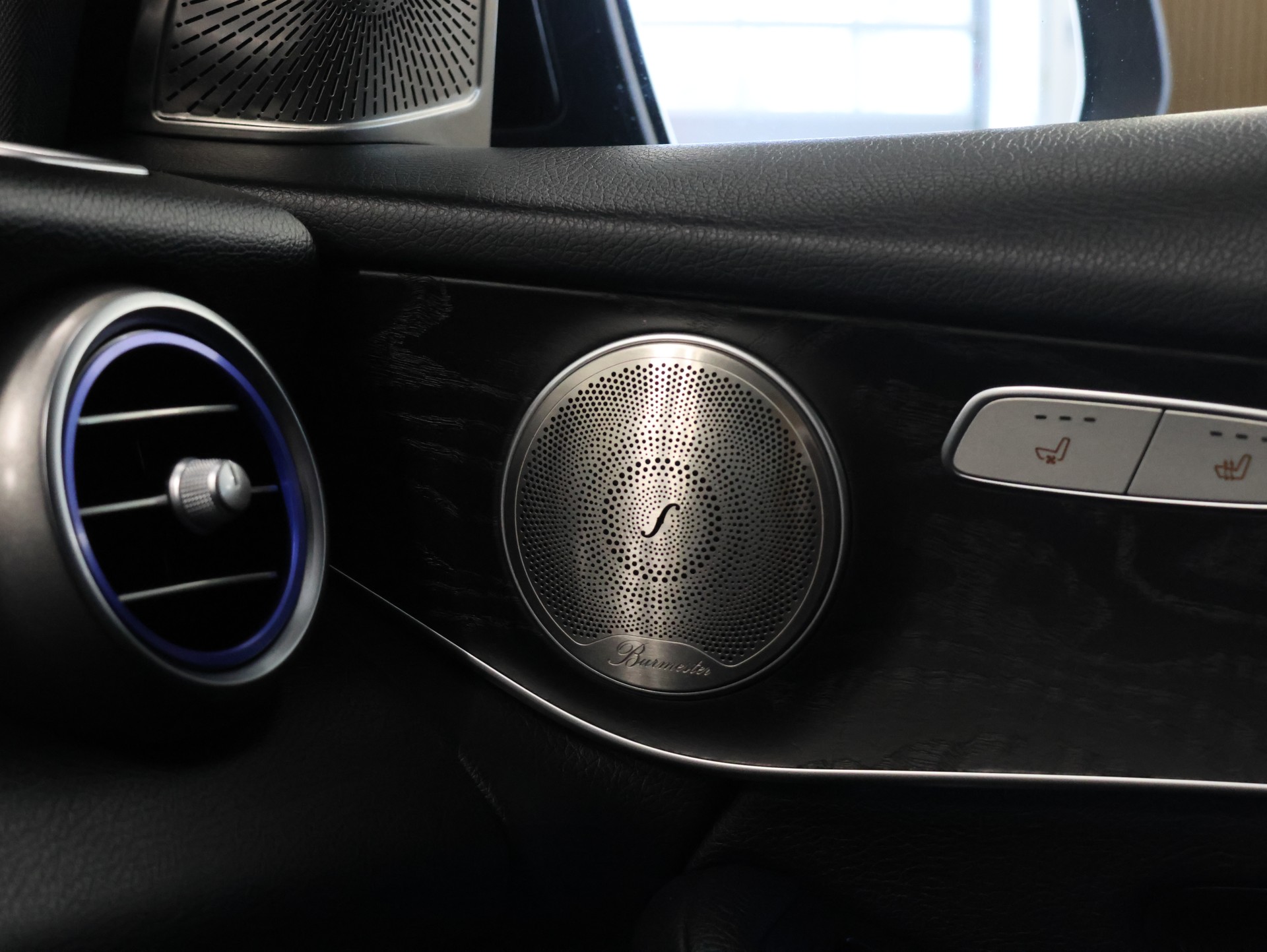 MERCEDES-BENZ GLC 250 d AMG Line 4Matic 9G-Tronic *Burmester* *360 Kamera* *Anhängerkupplung*-image-16