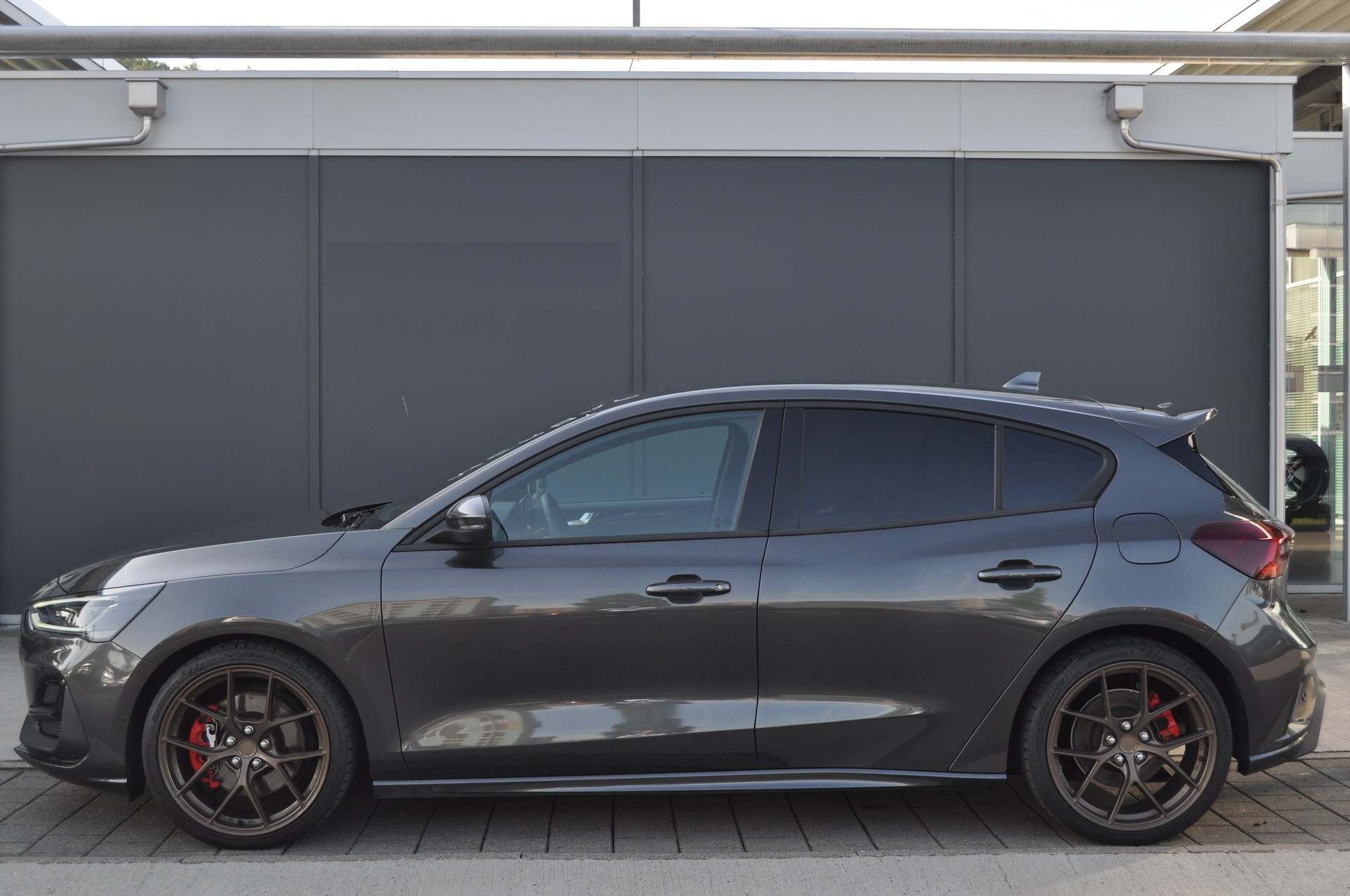 FORD Focus 2.3 ST-image-2