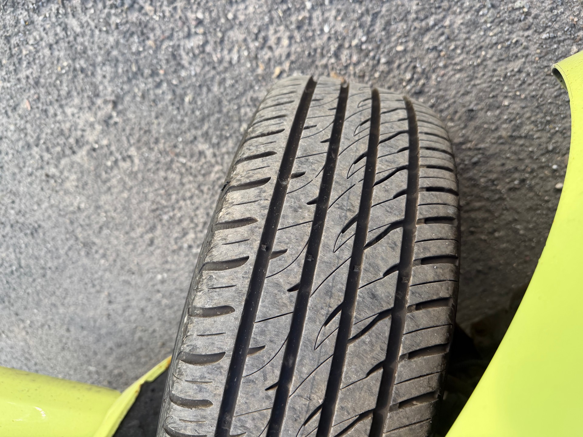 FORD KA 1.25 Titanium-image-12