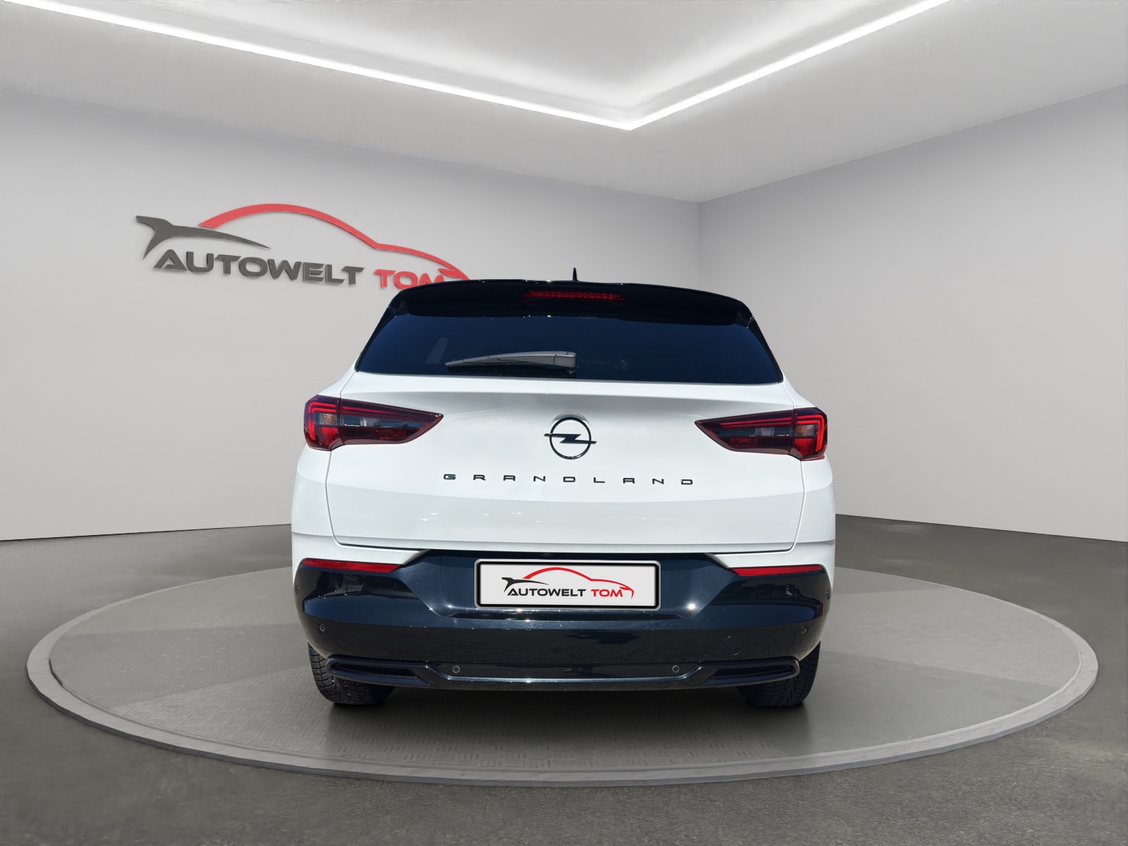 OPEL Grandland 1.2i TP Blitz Automatik-image-3