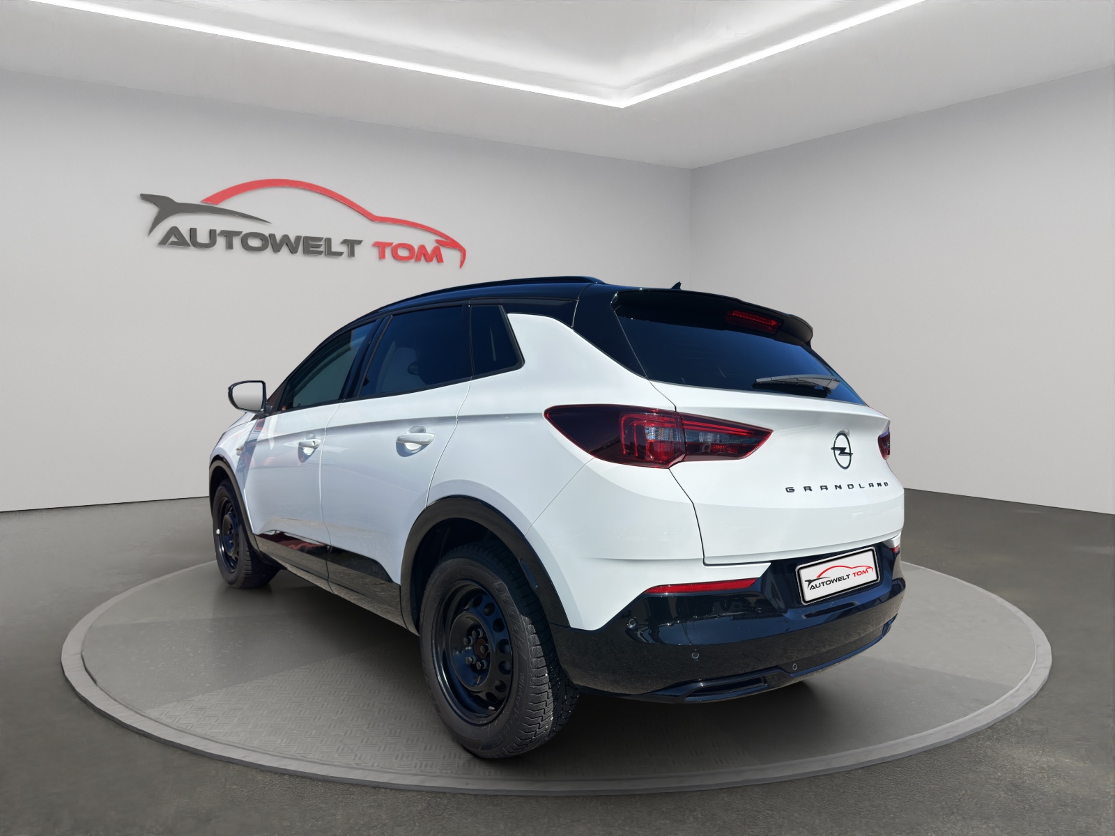 OPEL Grandland 1.2i TP Blitz Automatik-image-2