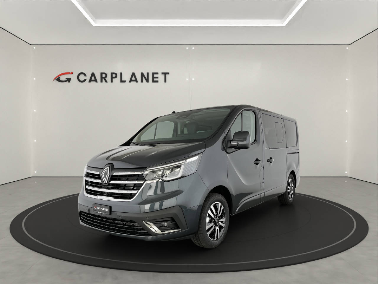 RENAULT Trafic Spaceclass 2.0 dCi Blue 170 Signature-image-0