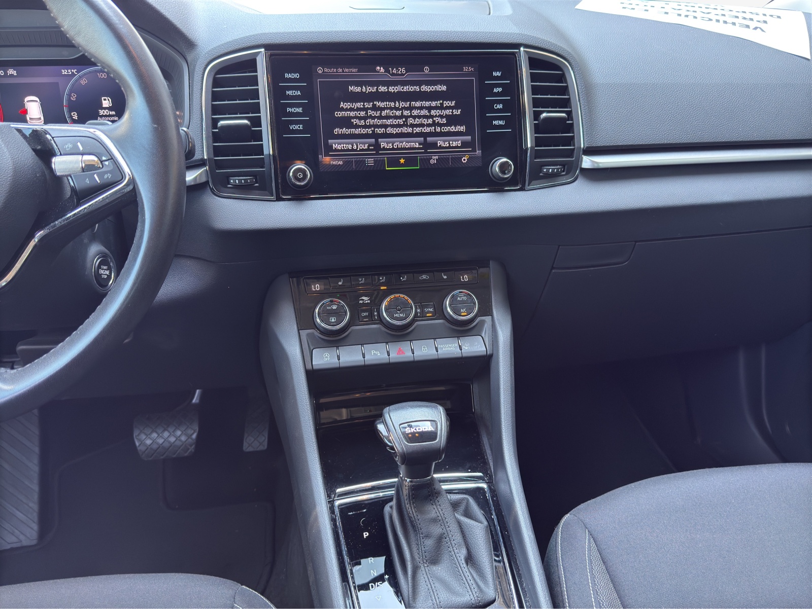 SKODA Karoq 1.5 TSI Ambition DSG-image-10