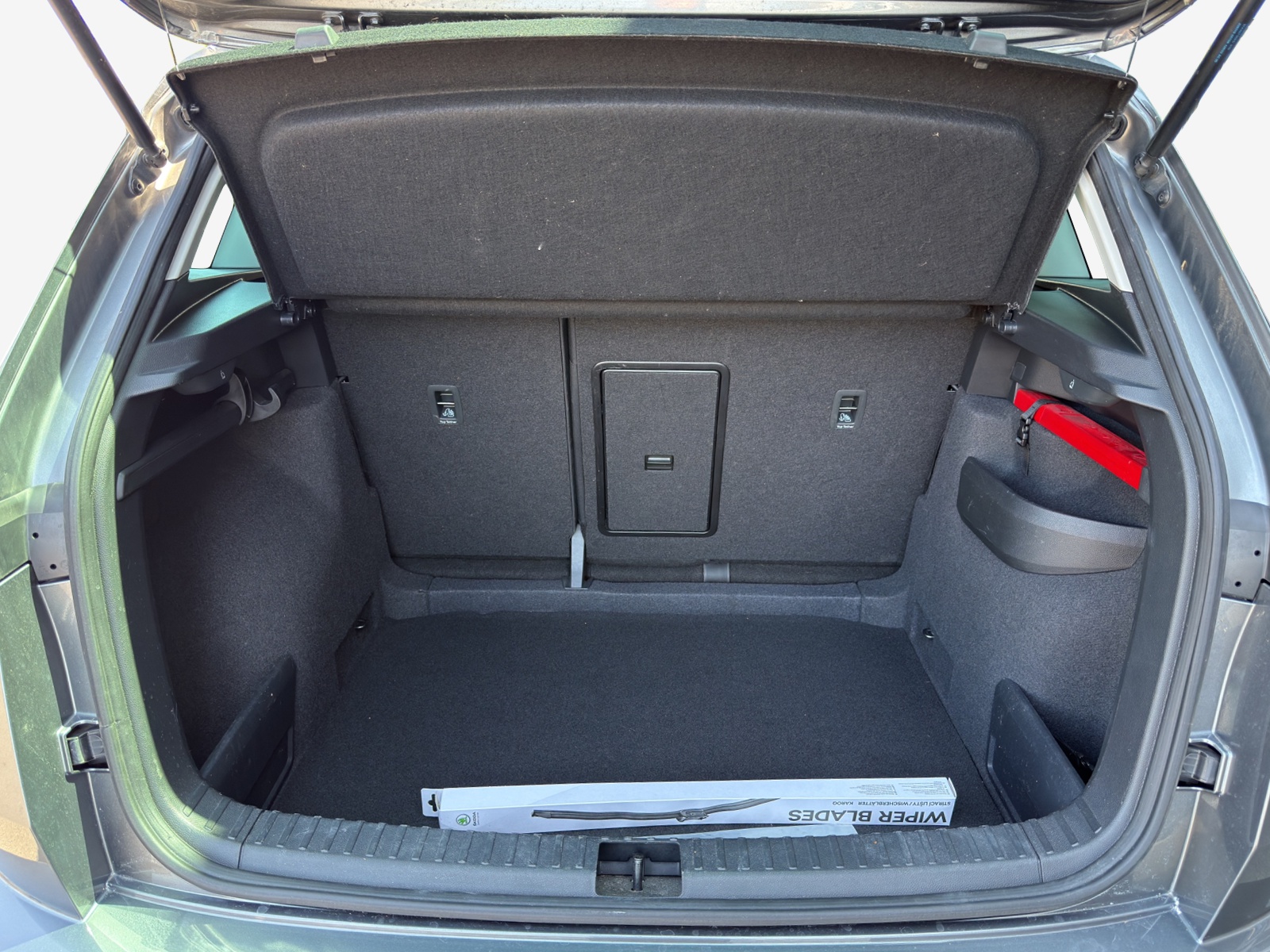 SKODA Karoq 1.5 TSI Ambition DSG-image-12