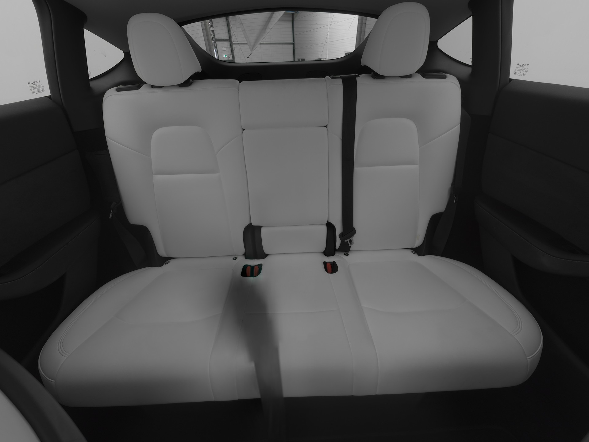 TESLA Model Y Long Range All-Wheel Drive-image-10
