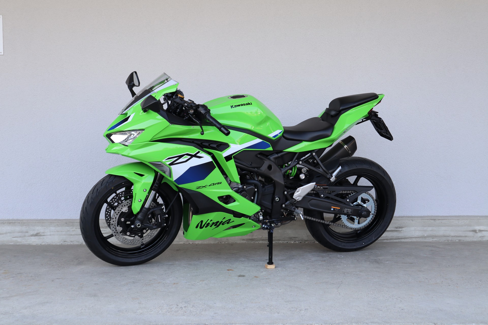 KAWASAKI Ninja ZX-4RR-image-4