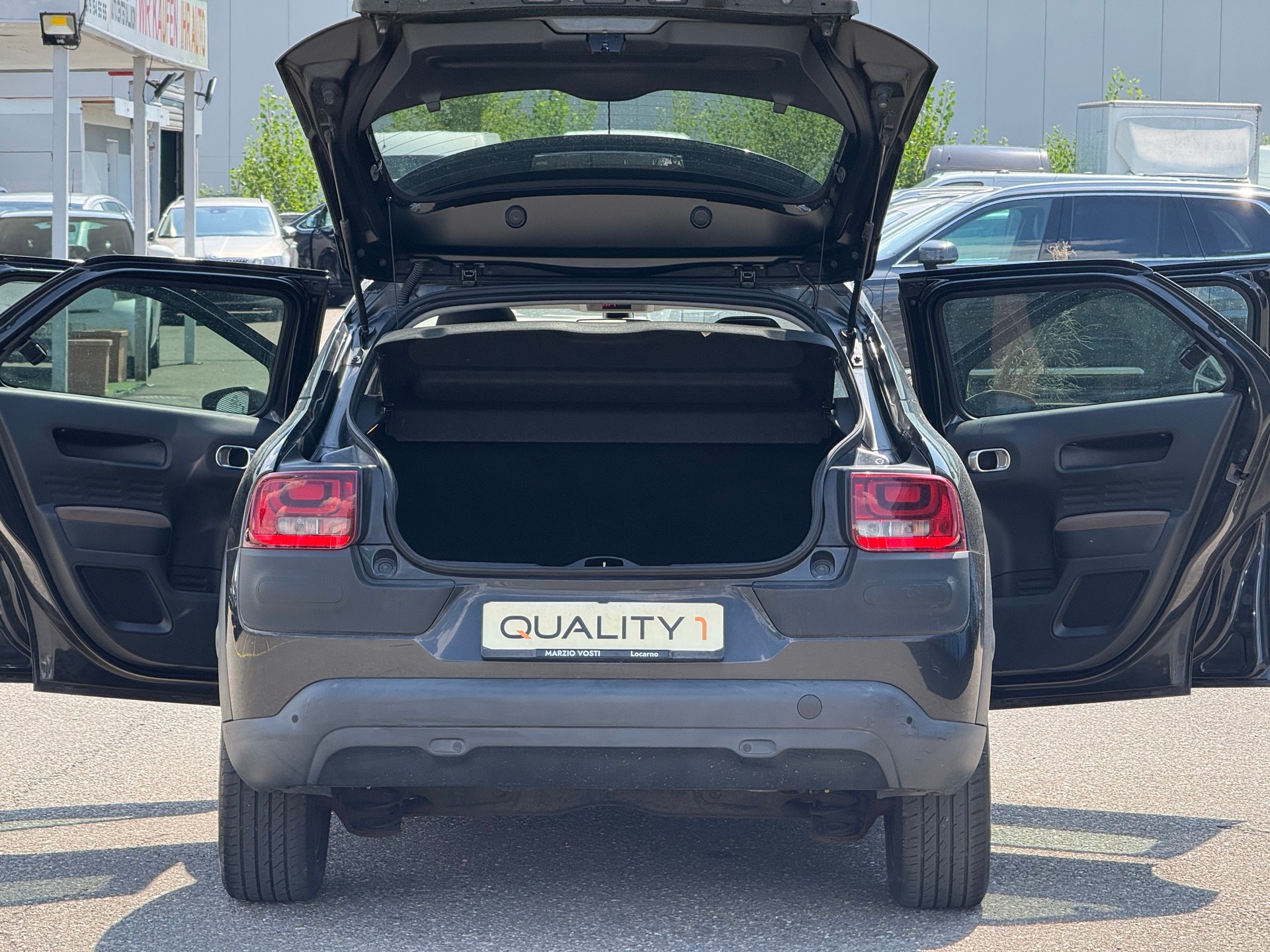 CITROEN C4 Cactus 1.6 e-HDi Shine Edition ETG6-image-11
