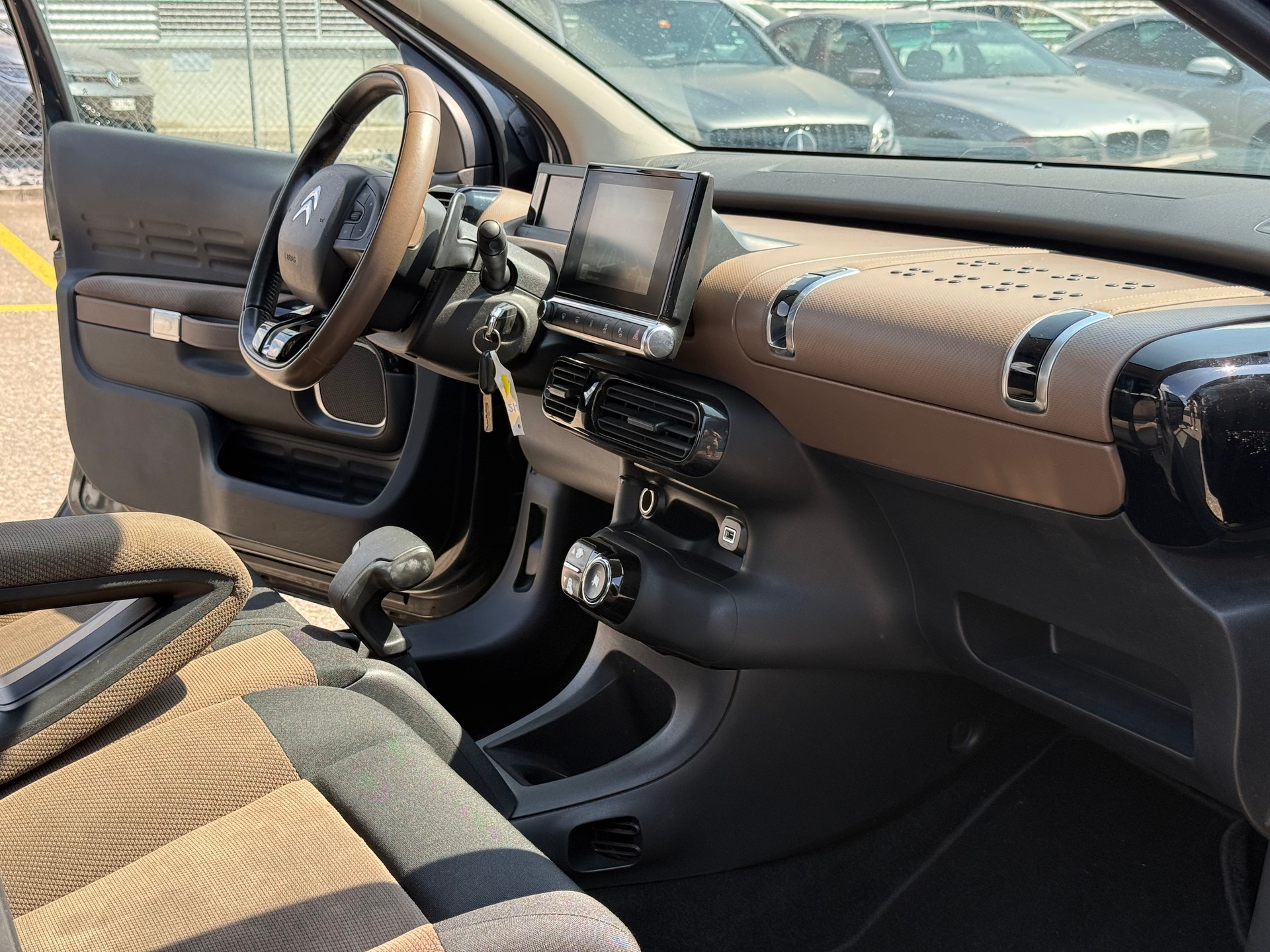 CITROEN C4 Cactus 1.6 e-HDi Shine Edition ETG6-image-6