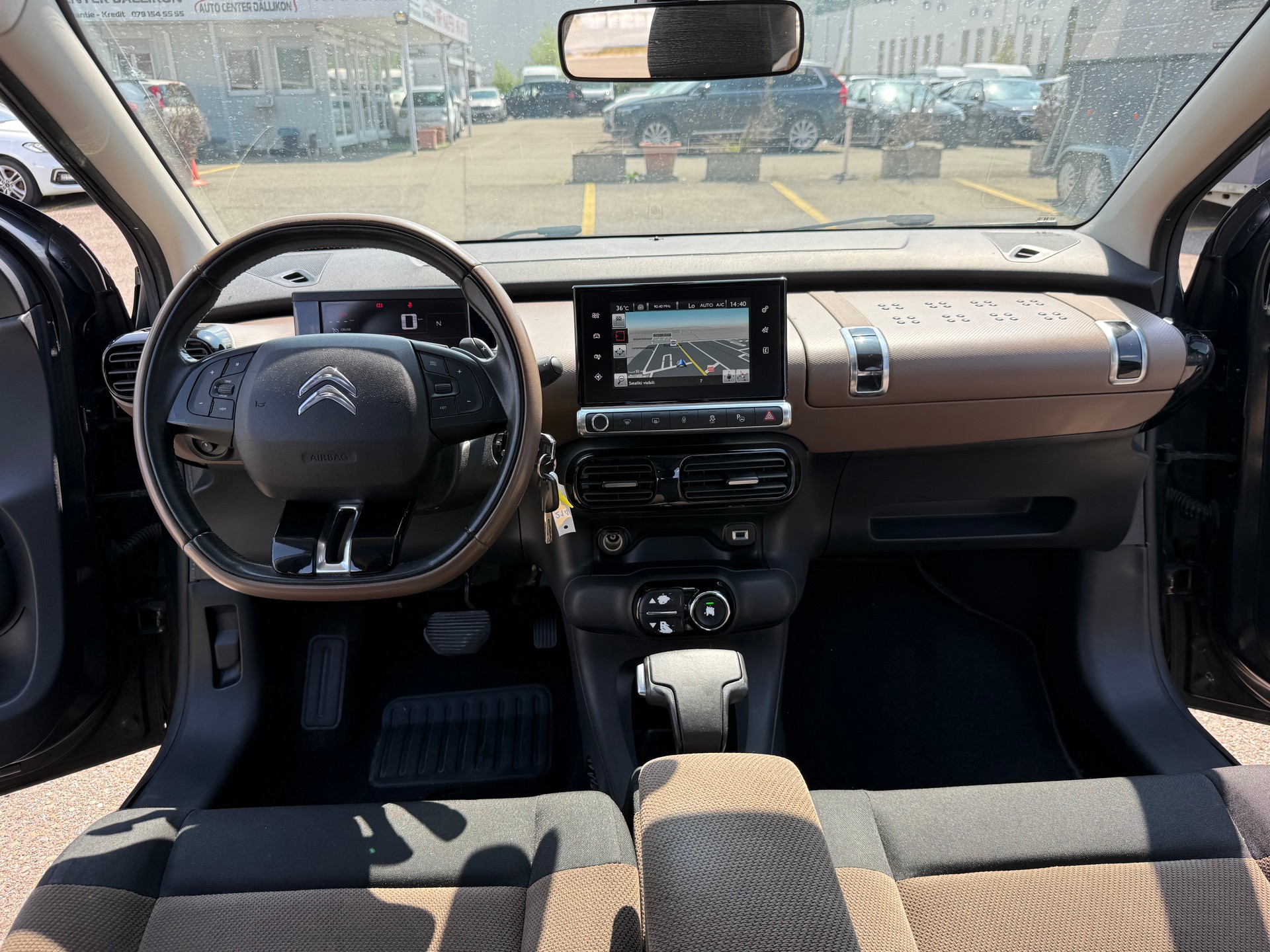CITROEN C4 Cactus 1.6 e-HDi Shine Edition ETG6-image-3