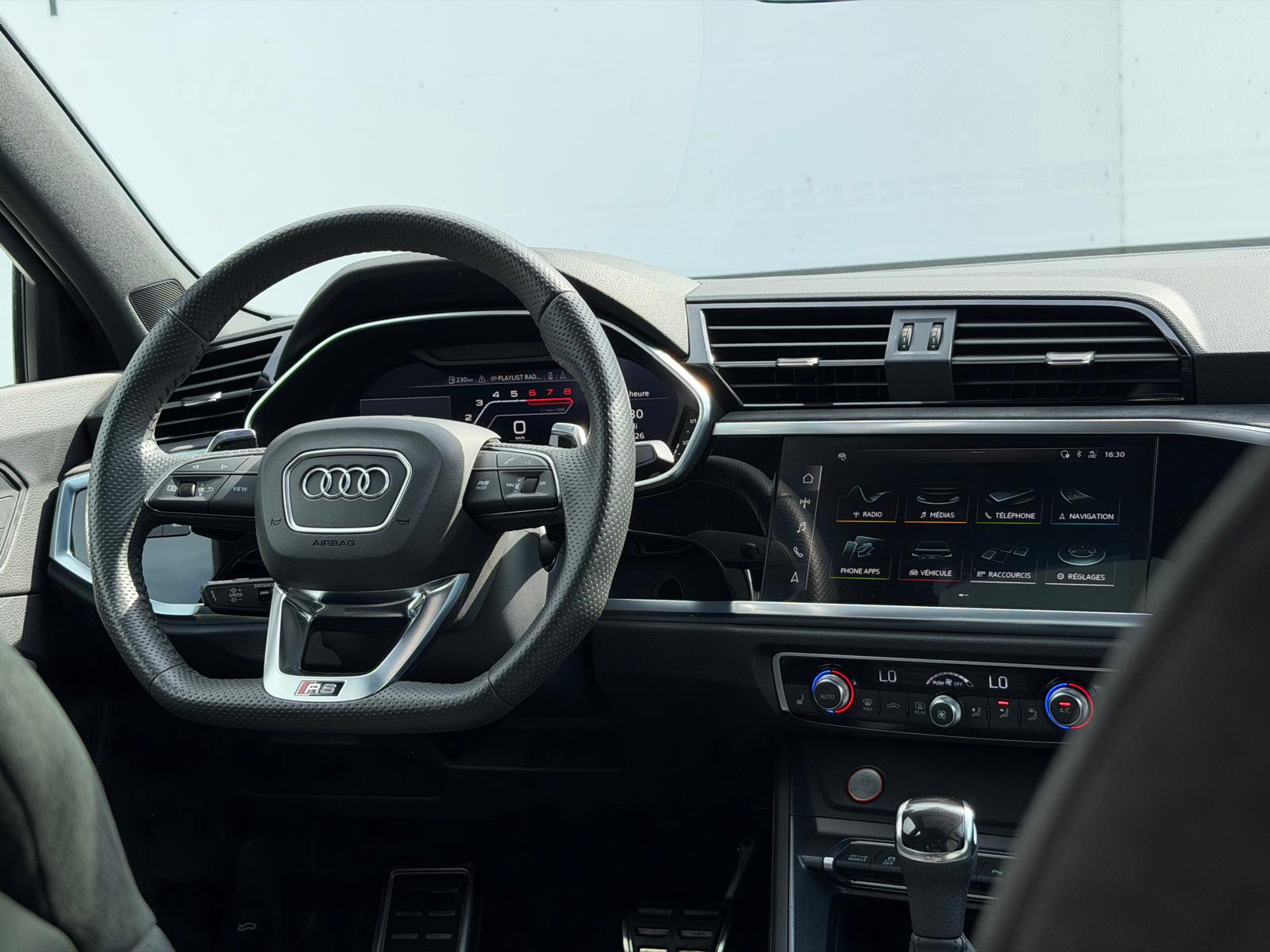 AUDI RS Q3 Sportback quattro S tronic-image-9